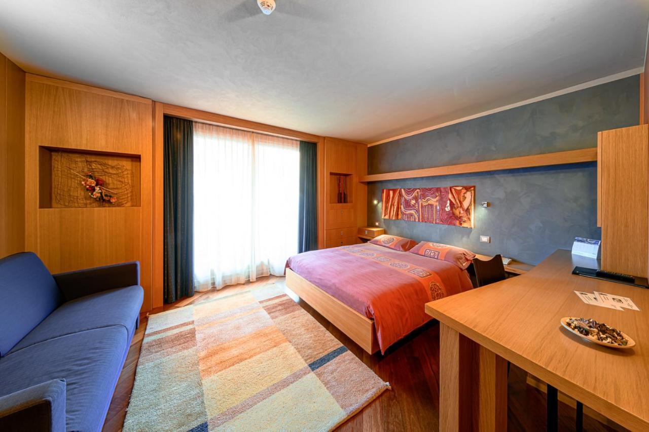 Hotel Ambrosini Aprica Exterior photo