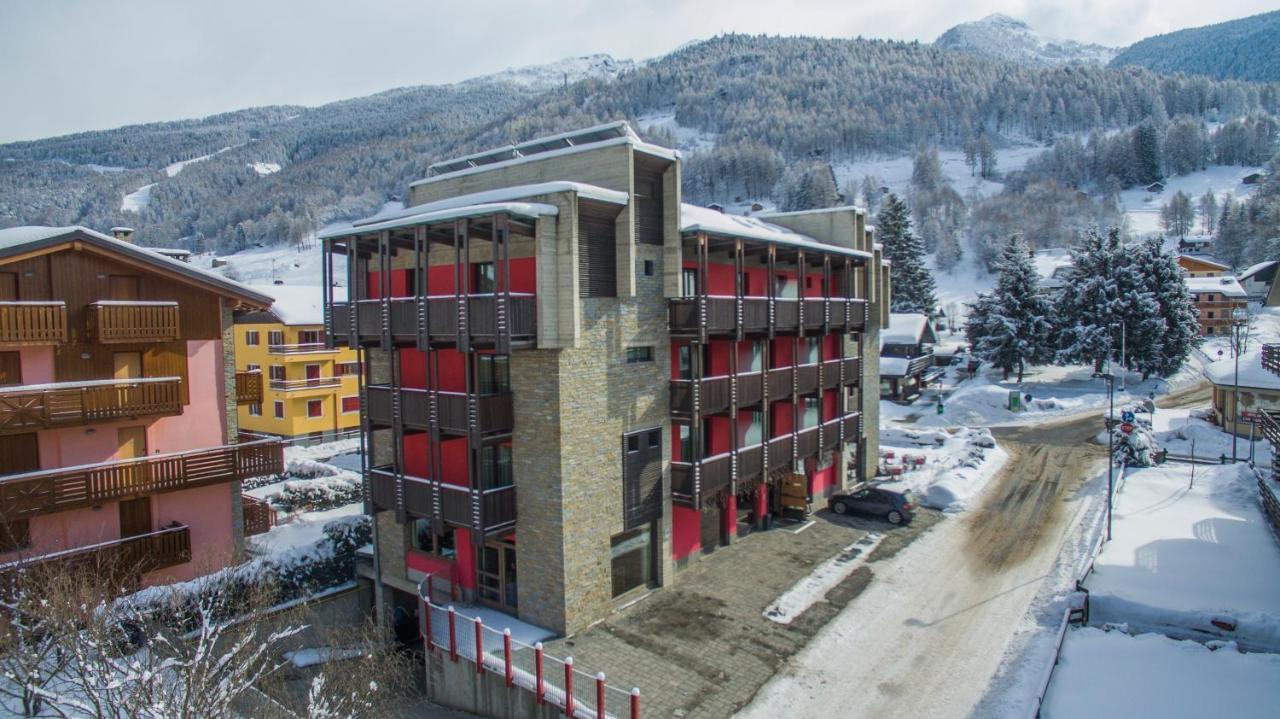 Hotel Ambrosini Aprica Exterior photo